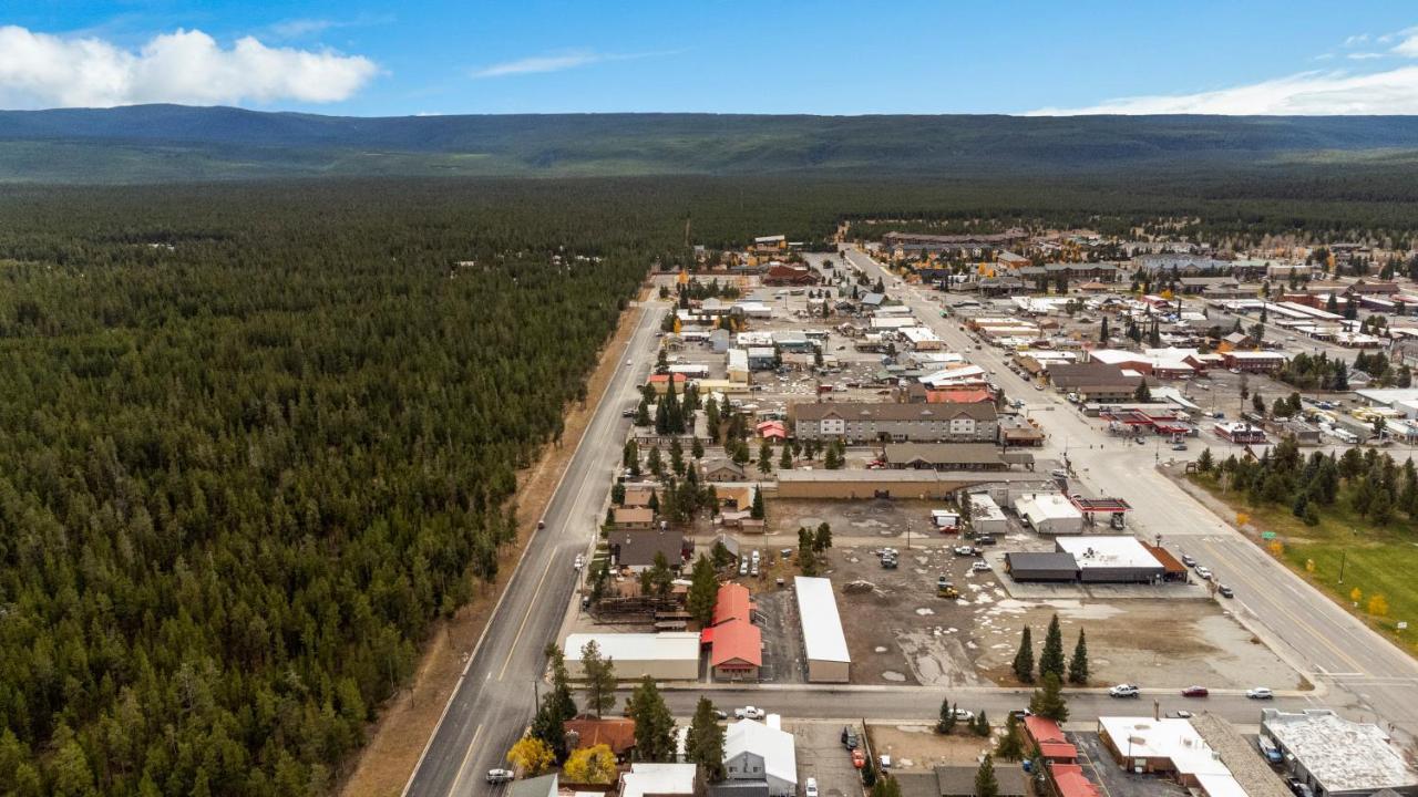 The Yellowstone Hideaway Unit A 웨스트 엘로스톤 외부 사진
