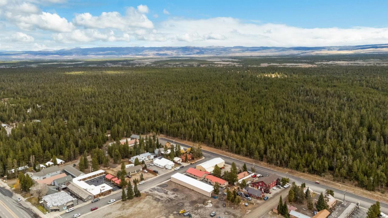 The Yellowstone Hideaway Unit A 웨스트 엘로스톤 외부 사진