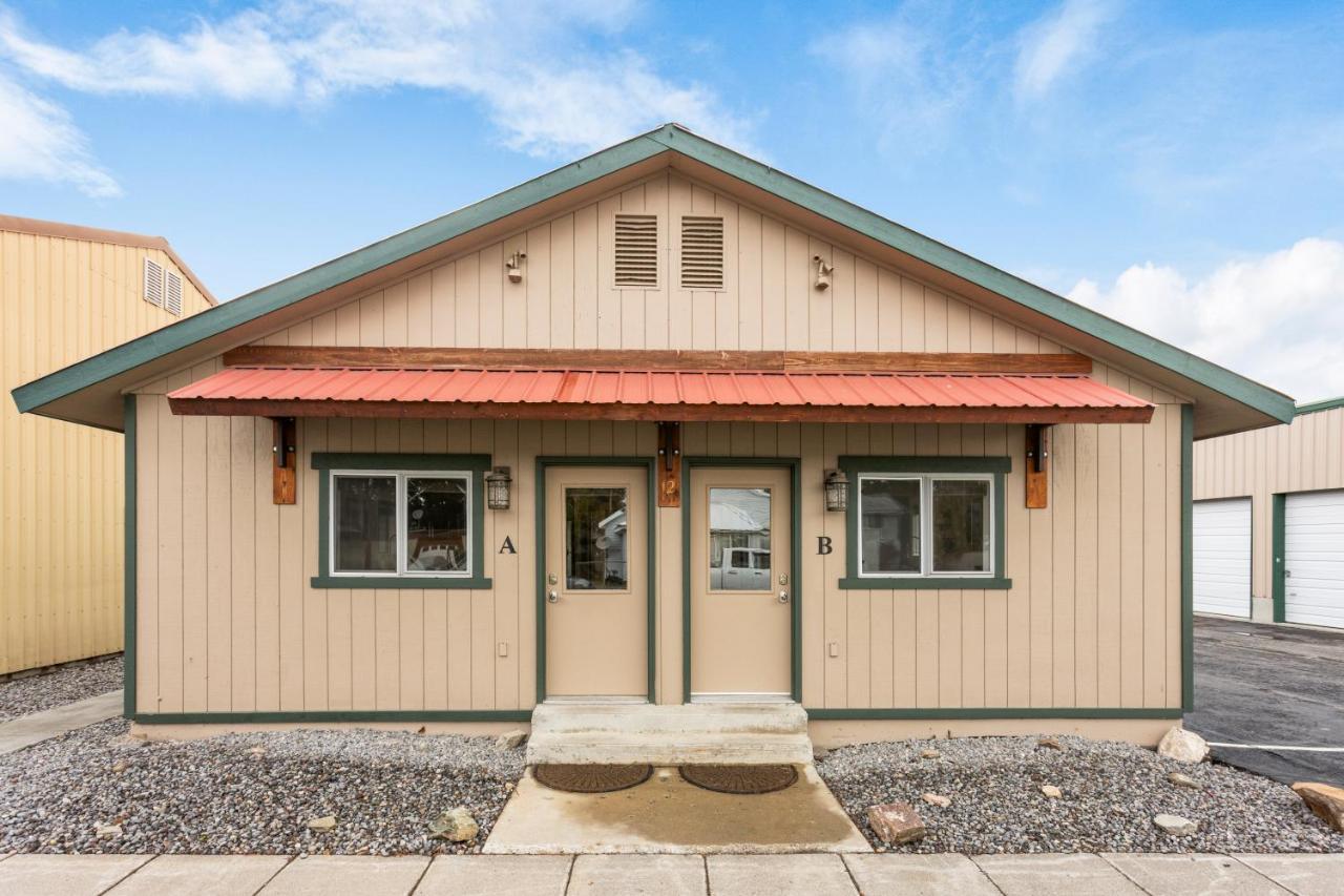 The Yellowstone Hideaway Unit A 웨스트 엘로스톤 외부 사진